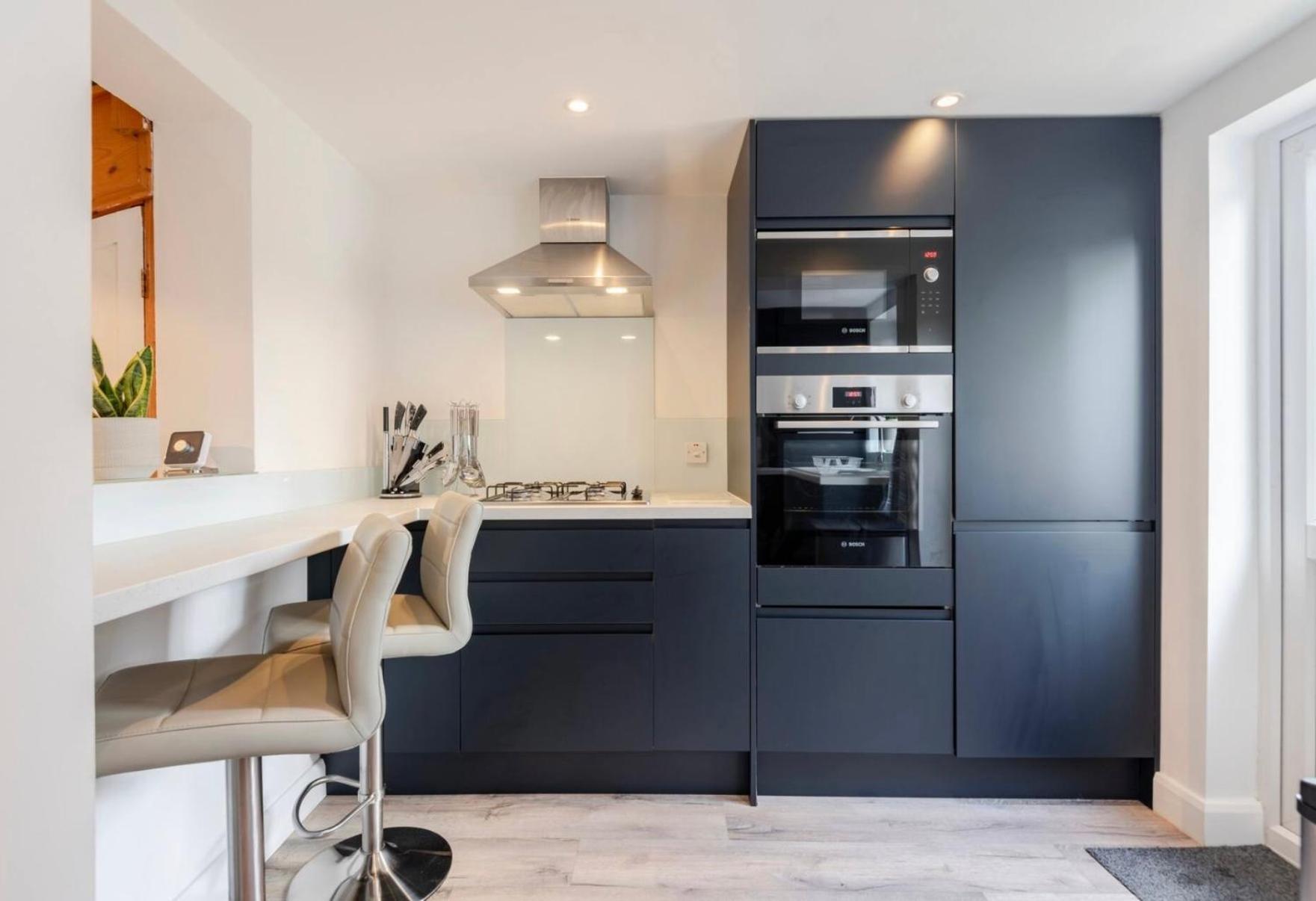 Modern 2 Bed House In Rainham, Kent - Central Location Rainham  Extérieur photo